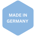 Hellblaues Sechseck mit der weißen Aufschrift ‚Made in Germany‘.